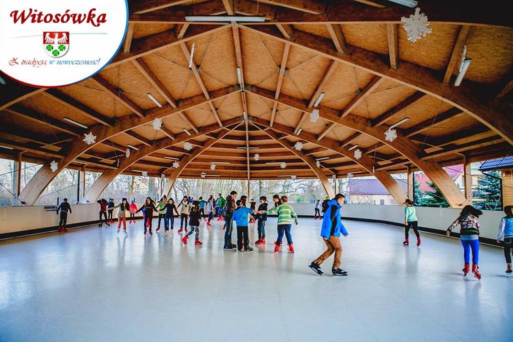 Pokoje Goscinne W Centrum Kultury Wsi Polskiej Wierzchoslawice Exterior foto